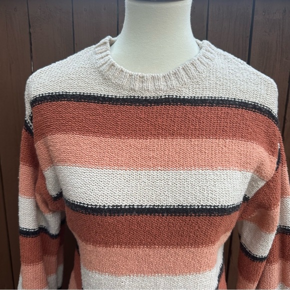 Billabong | Size Large Striped Crop Sweater - Picture 5 of 14